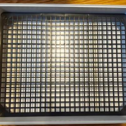 22x18 inch Large Litter Box / Litter Tray with Grid Sifter