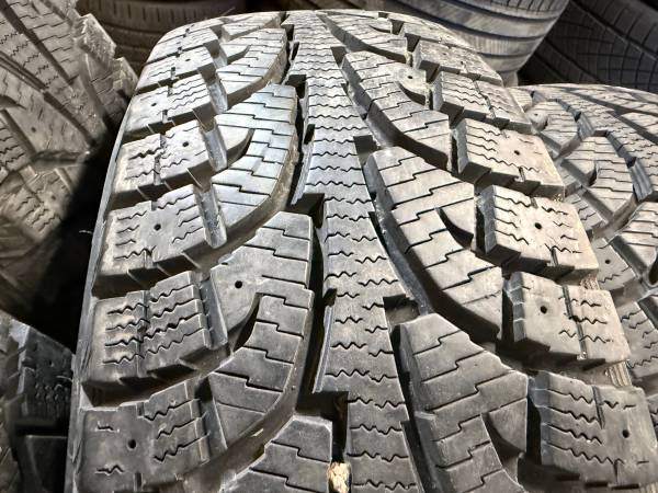 SET of 215/70/16 M+S 100T Hankook Ipike RW11 with 90% tread - photo 4