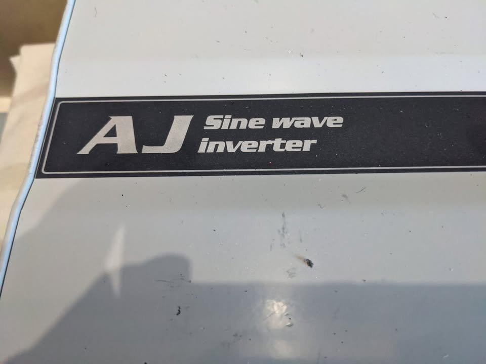 solar inverter, 12V in 230V out, Studer AJ2100-12 off-grid - photo 2