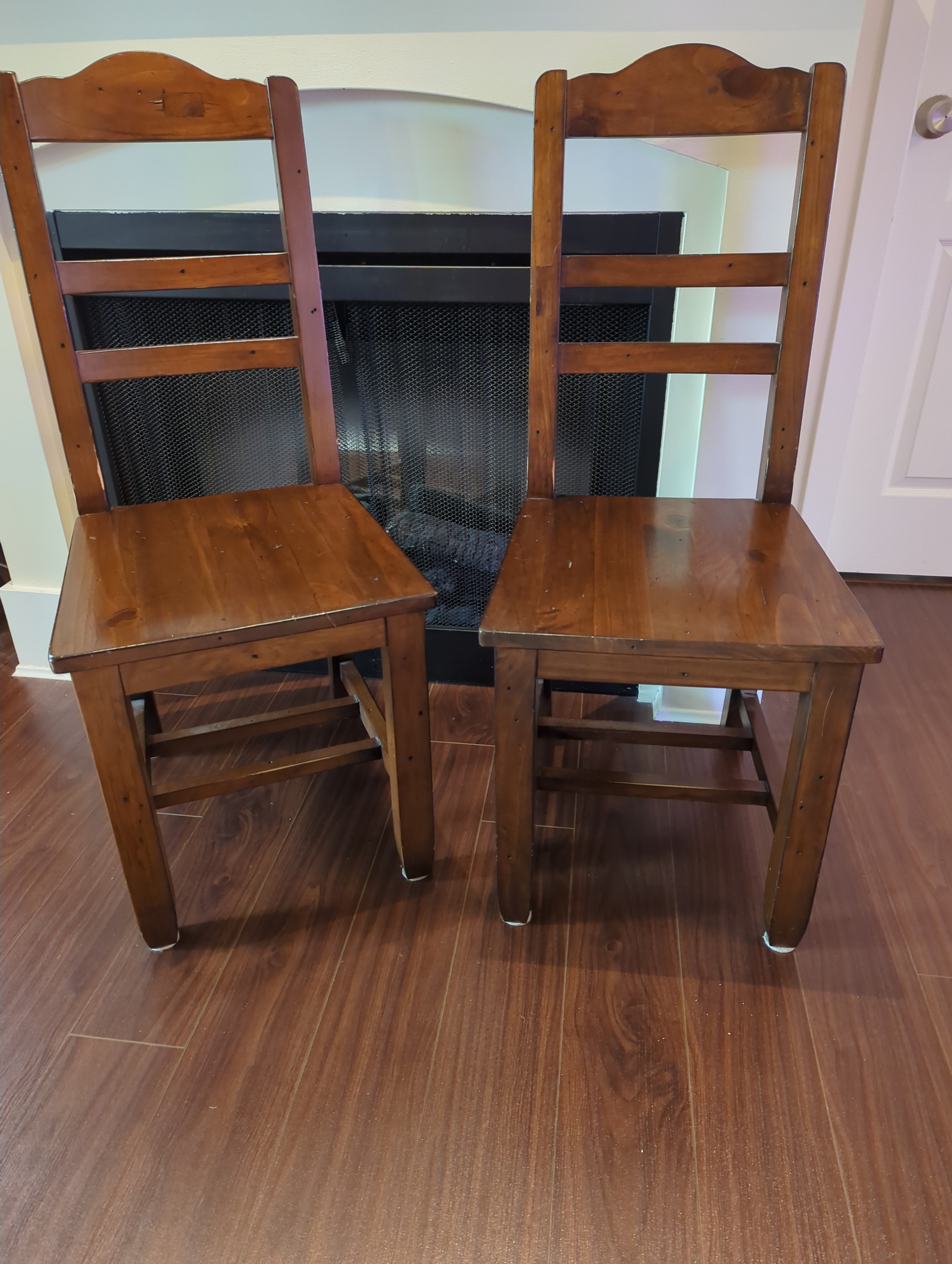 Two solid wood dining chairs - photo 2