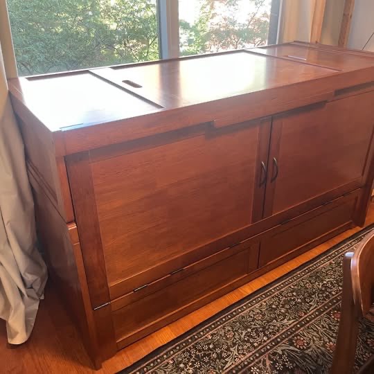 Queen size Murphy bed (Chest)