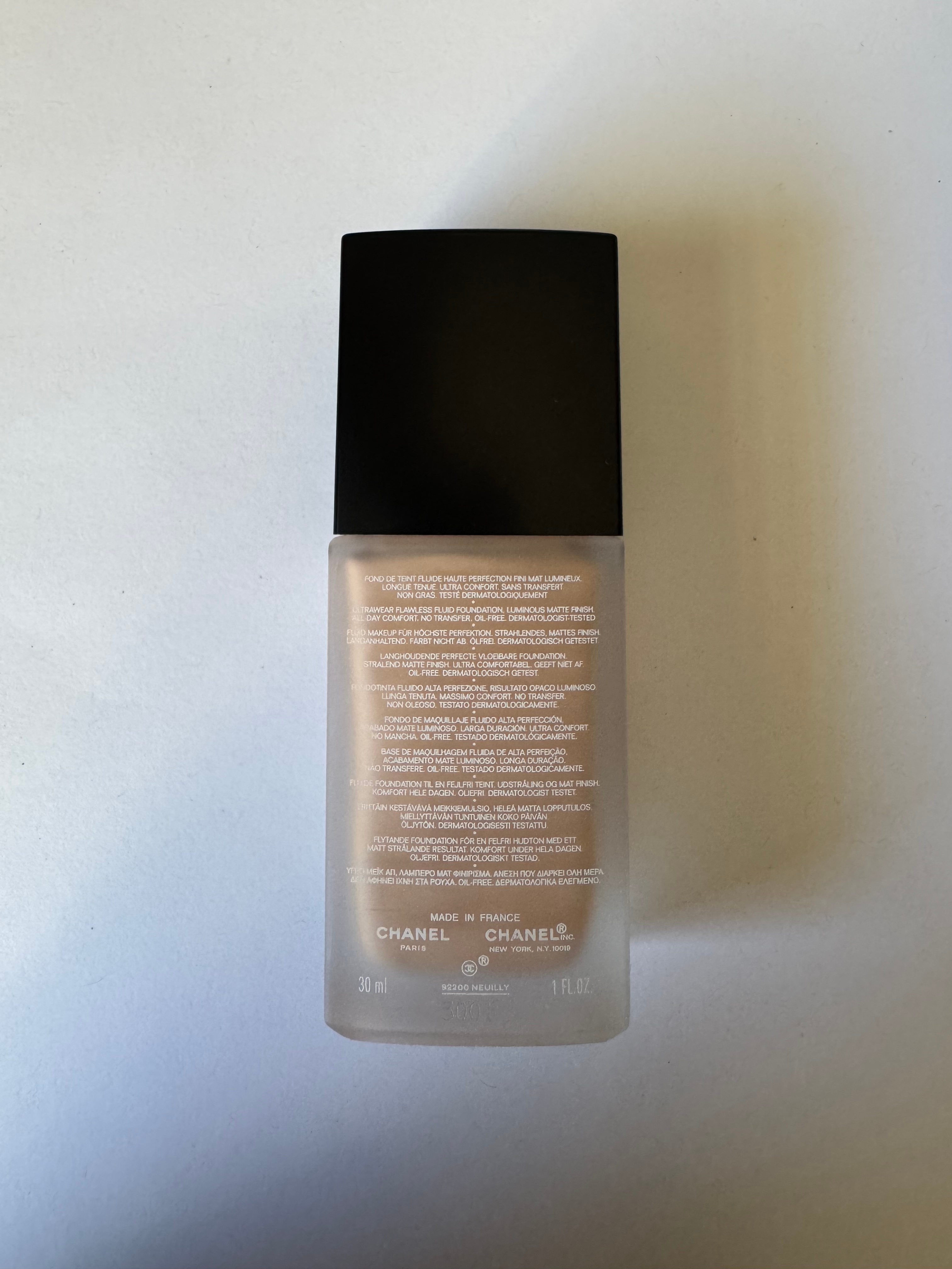 Chanel Ultra Le Teint Foundation, Shade B10 - photo 2