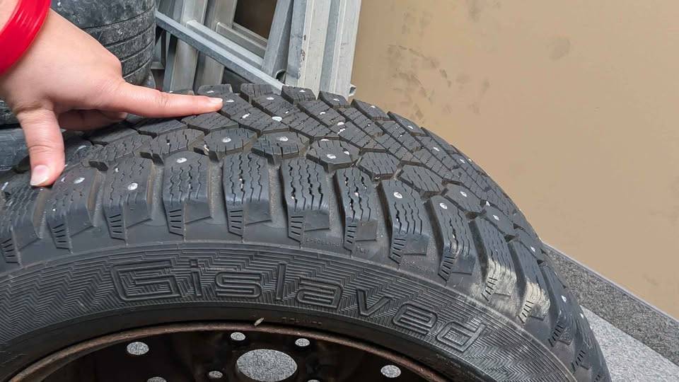 Gislaved Nord Frost 200 Winter Tires 205/55 R16 - photo 3
