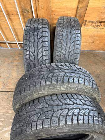 SET of 215/70/16 M+S 100T Hankook Ipike RW11 with 90% tread