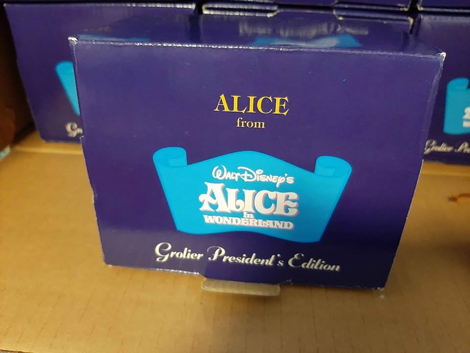 Alice in Wonderland Grolier Disney ornament - photo 5