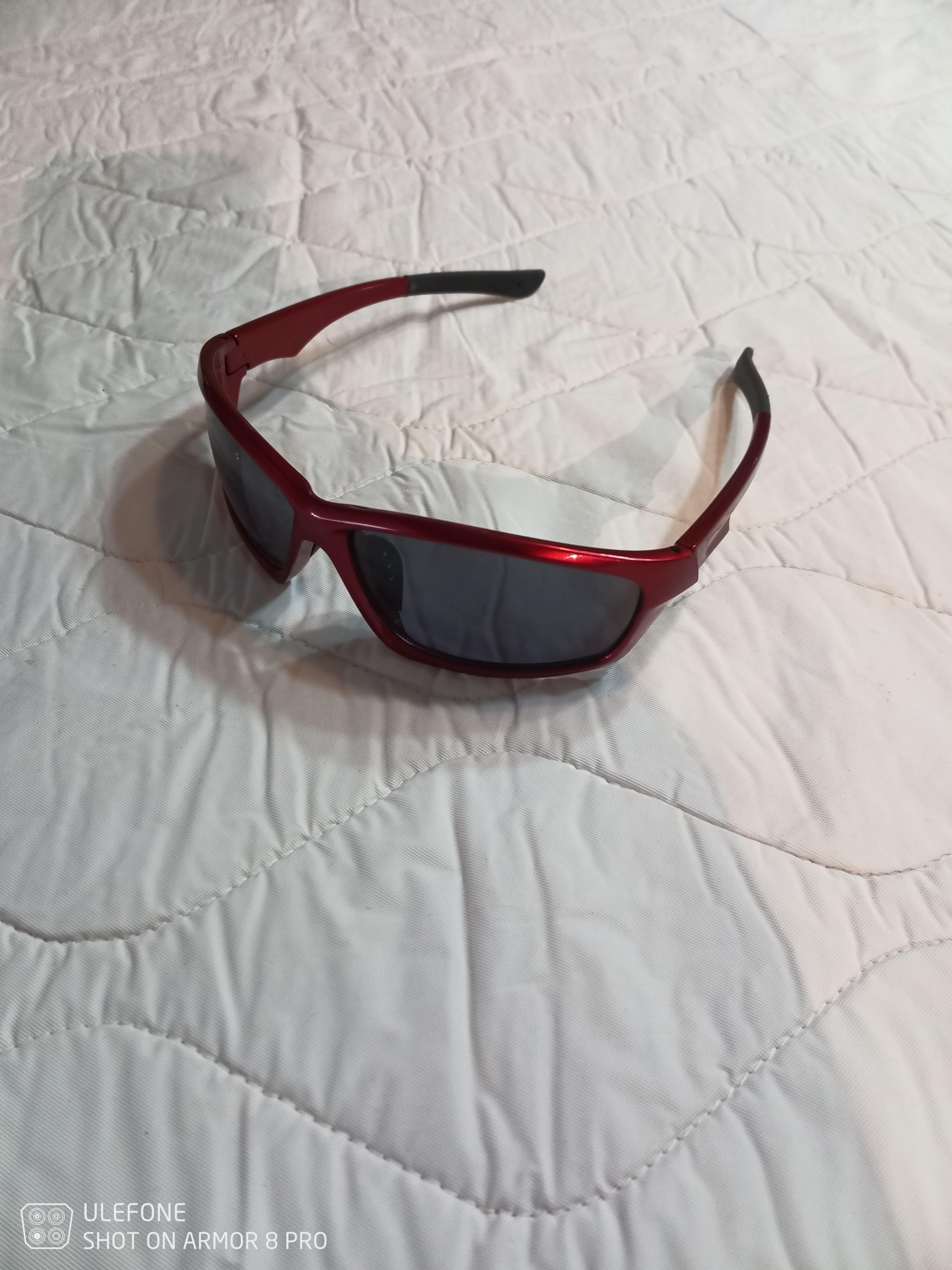 Sporty Red Wraparound Sunglasses - photo 2