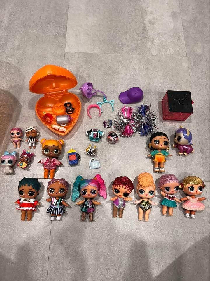 LOL Surpise dolls and accessories