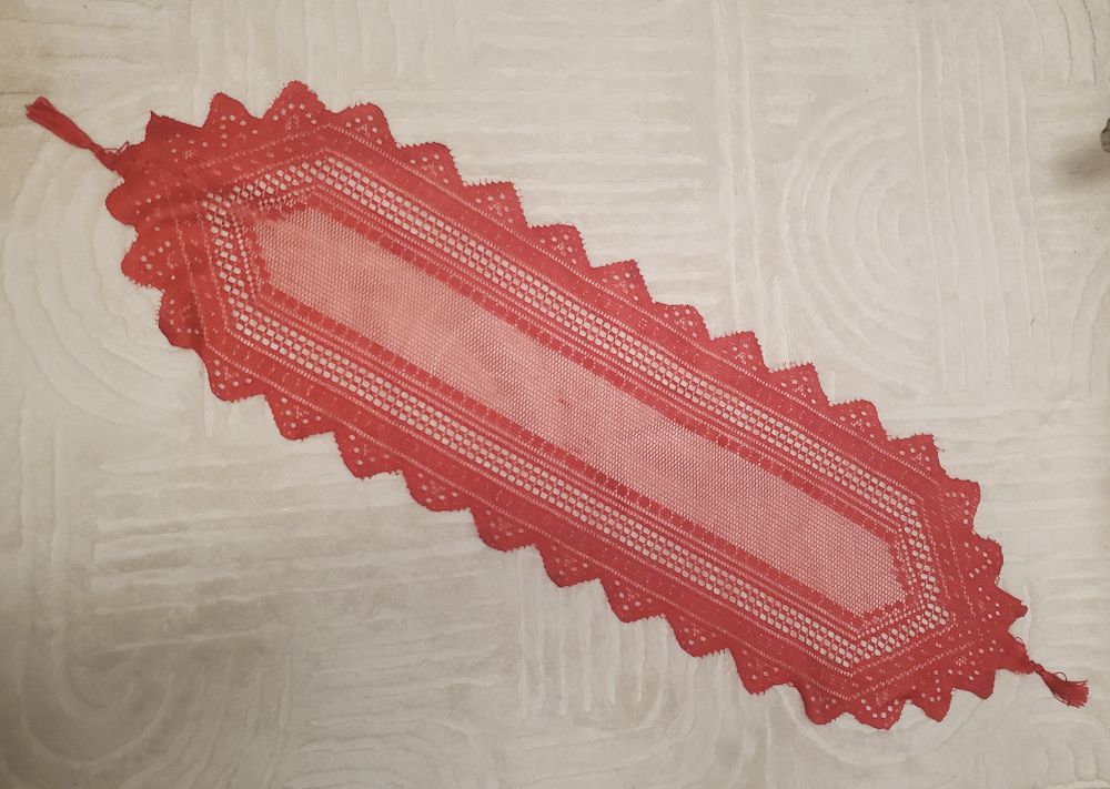 Elegant Red Lace Christmas Table Runner (43" x 13") - photo 2