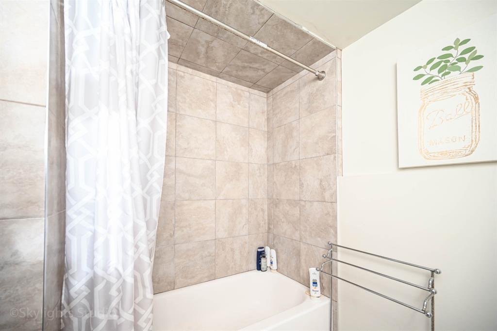 A Private One Bedroom avalable now - photo 2