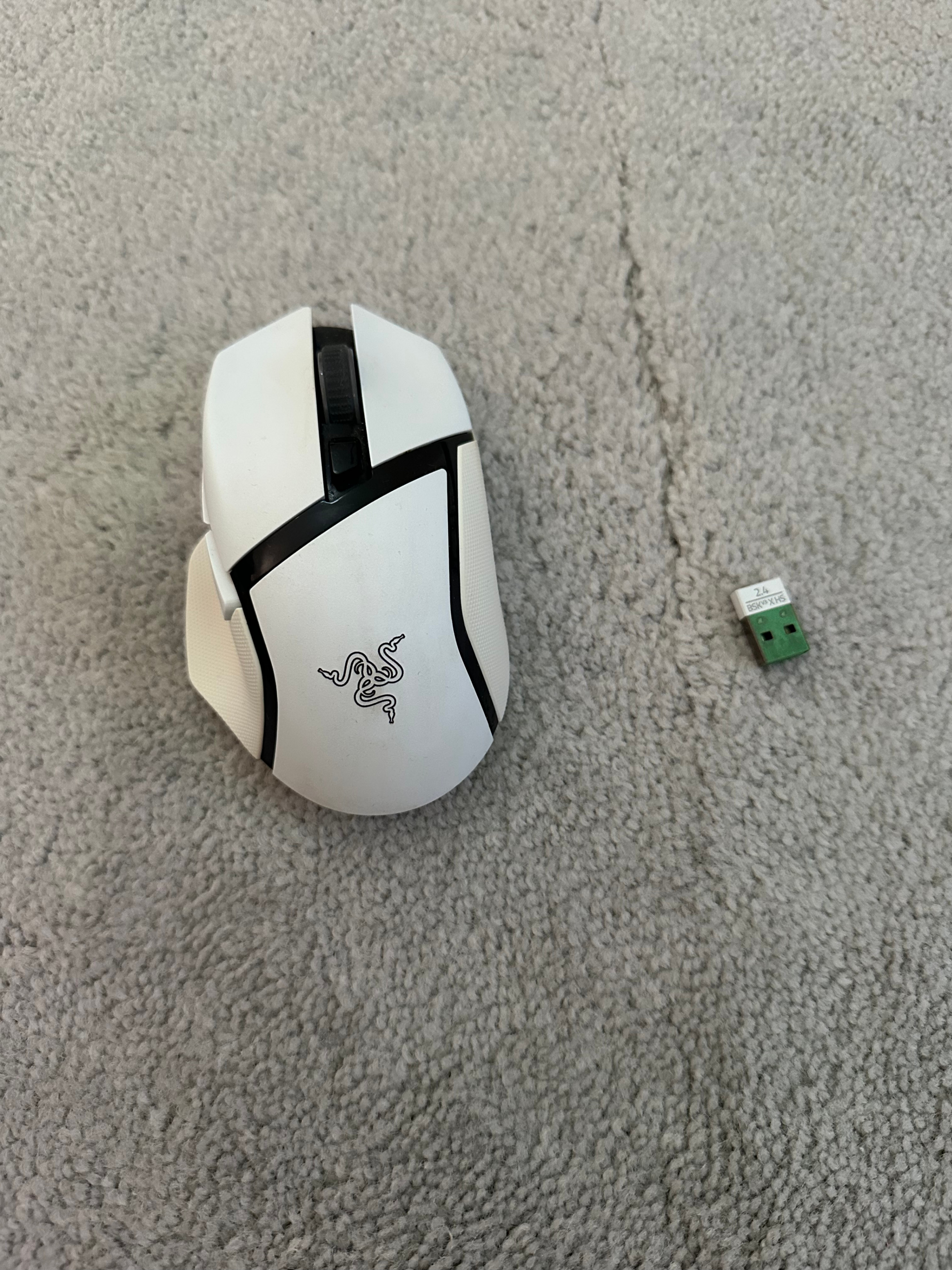 Razer Basilisk V3 X HyperSpeed in white Gaming Mouse