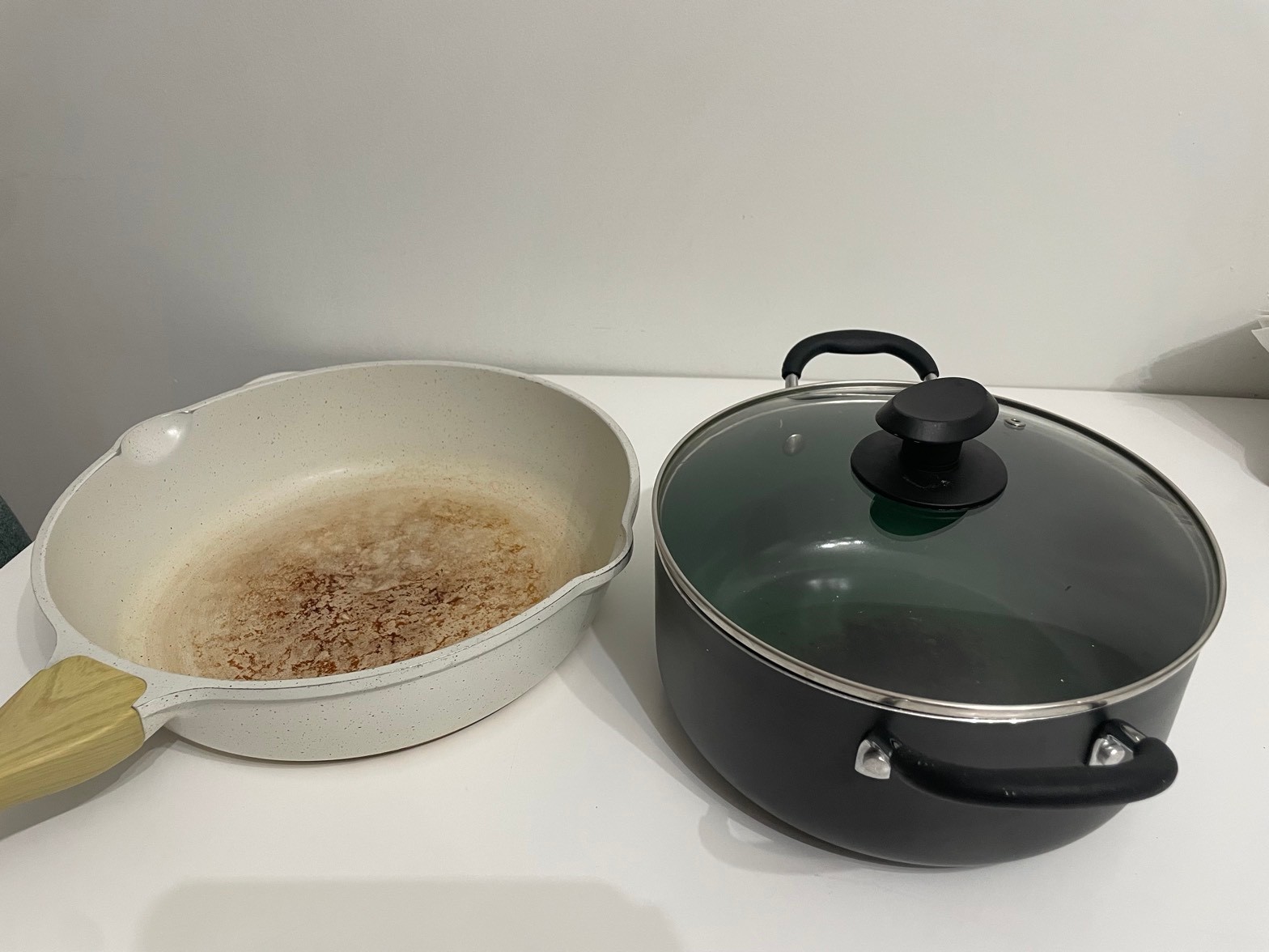 Sensarte nonstick skillet + stockpot lot