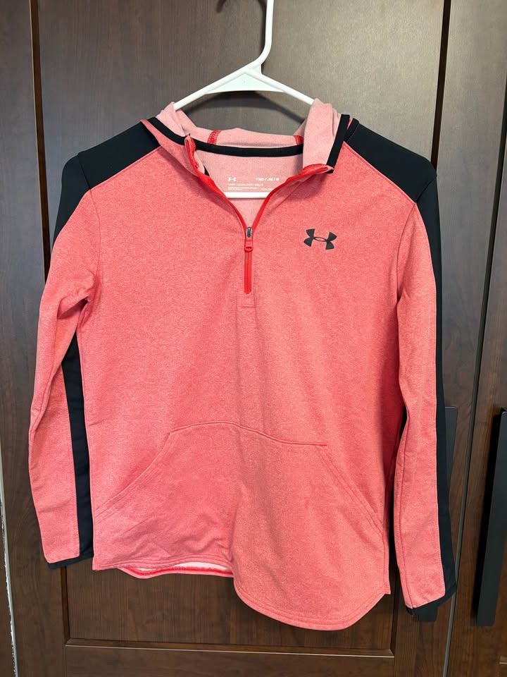 Under Armour - Youth M - 11-13 yrs Boys -USED