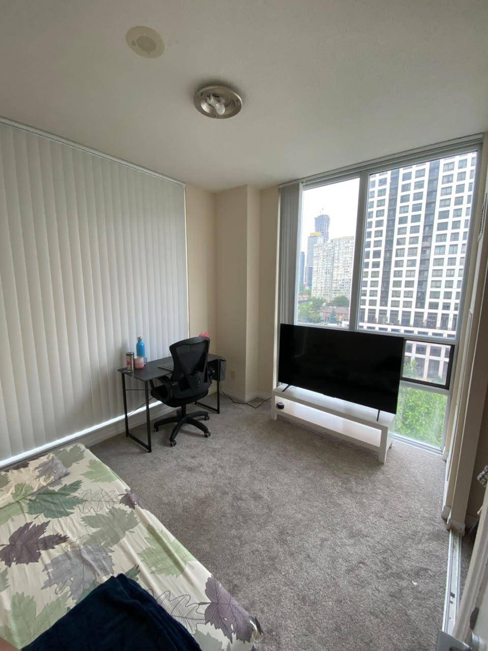 Private Room for Rent – Immediately | Near Square One - photo 3