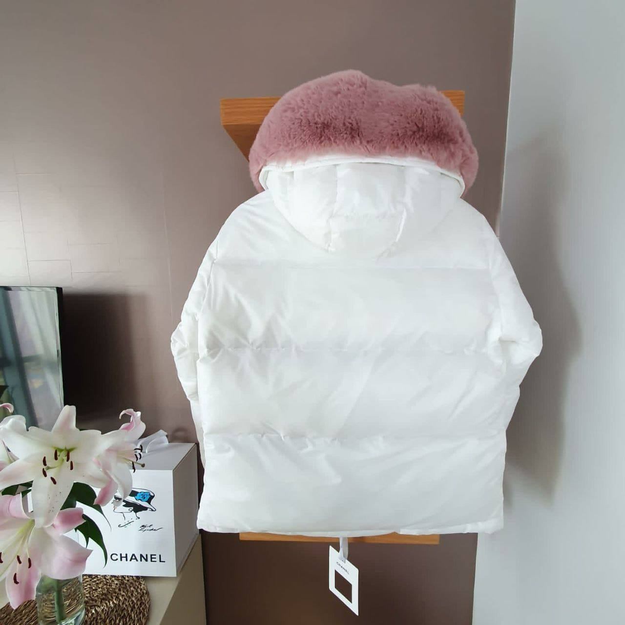 Chanel White Hooded Puffer Jacket Pink Fur Trim Size L - photo 3