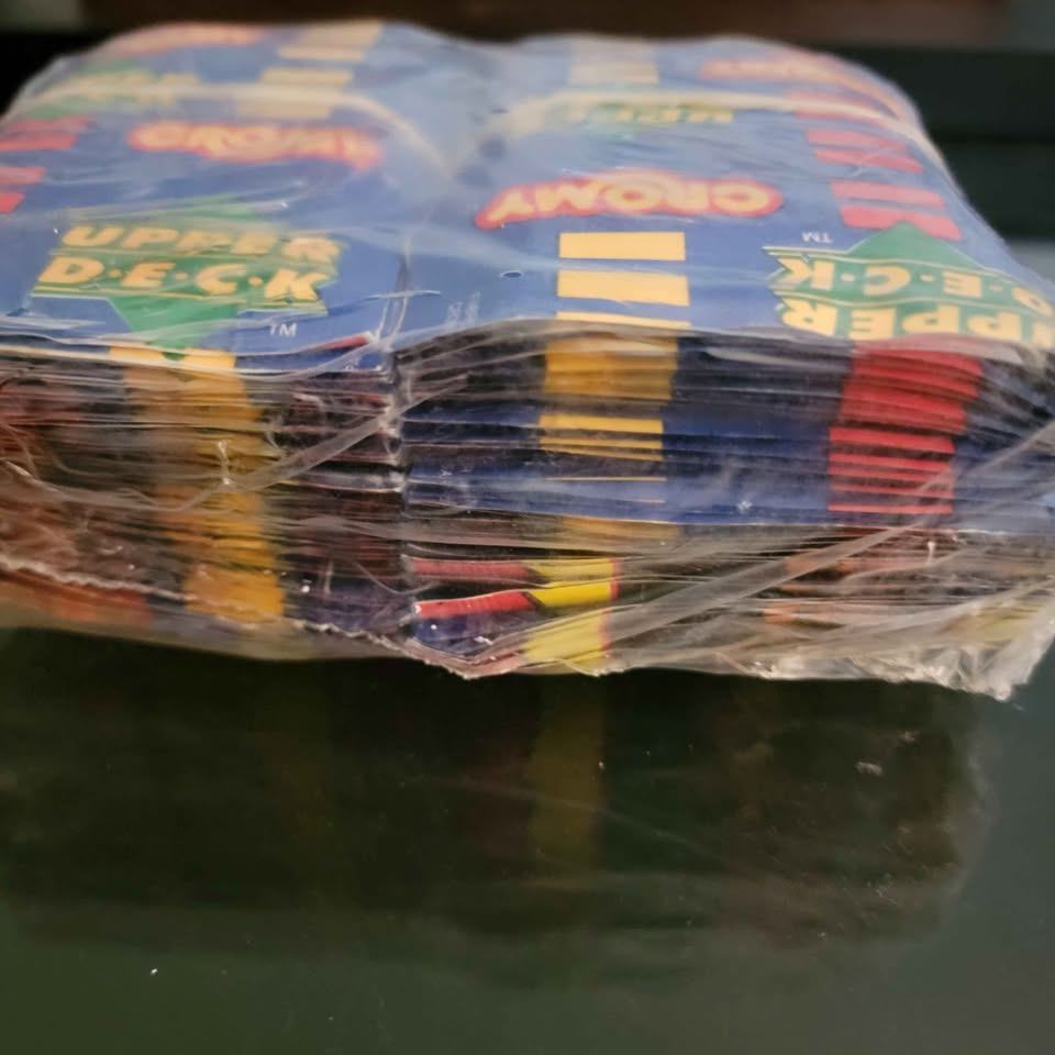 vintage 100 packs 1995 Disney Pocahontas album sticker packs - photo 5