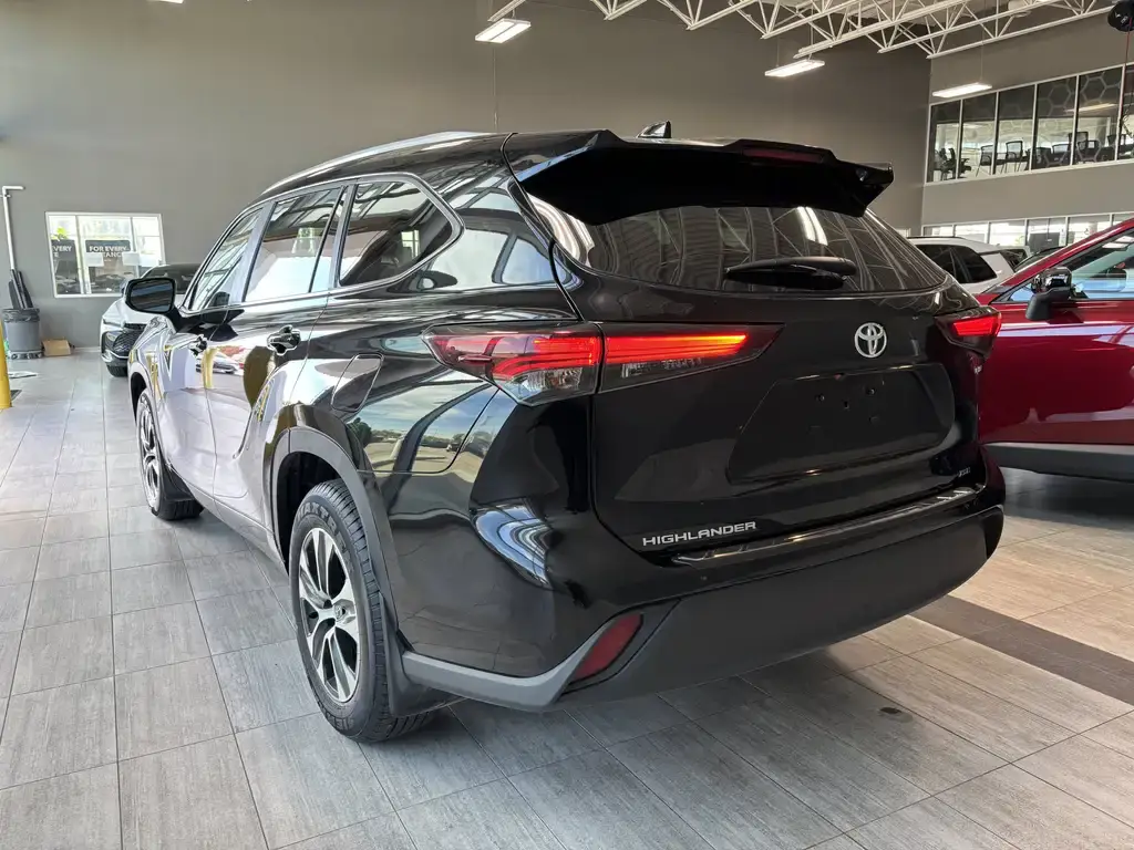 2026 Toyota Highlander Hybrid - photo 4
