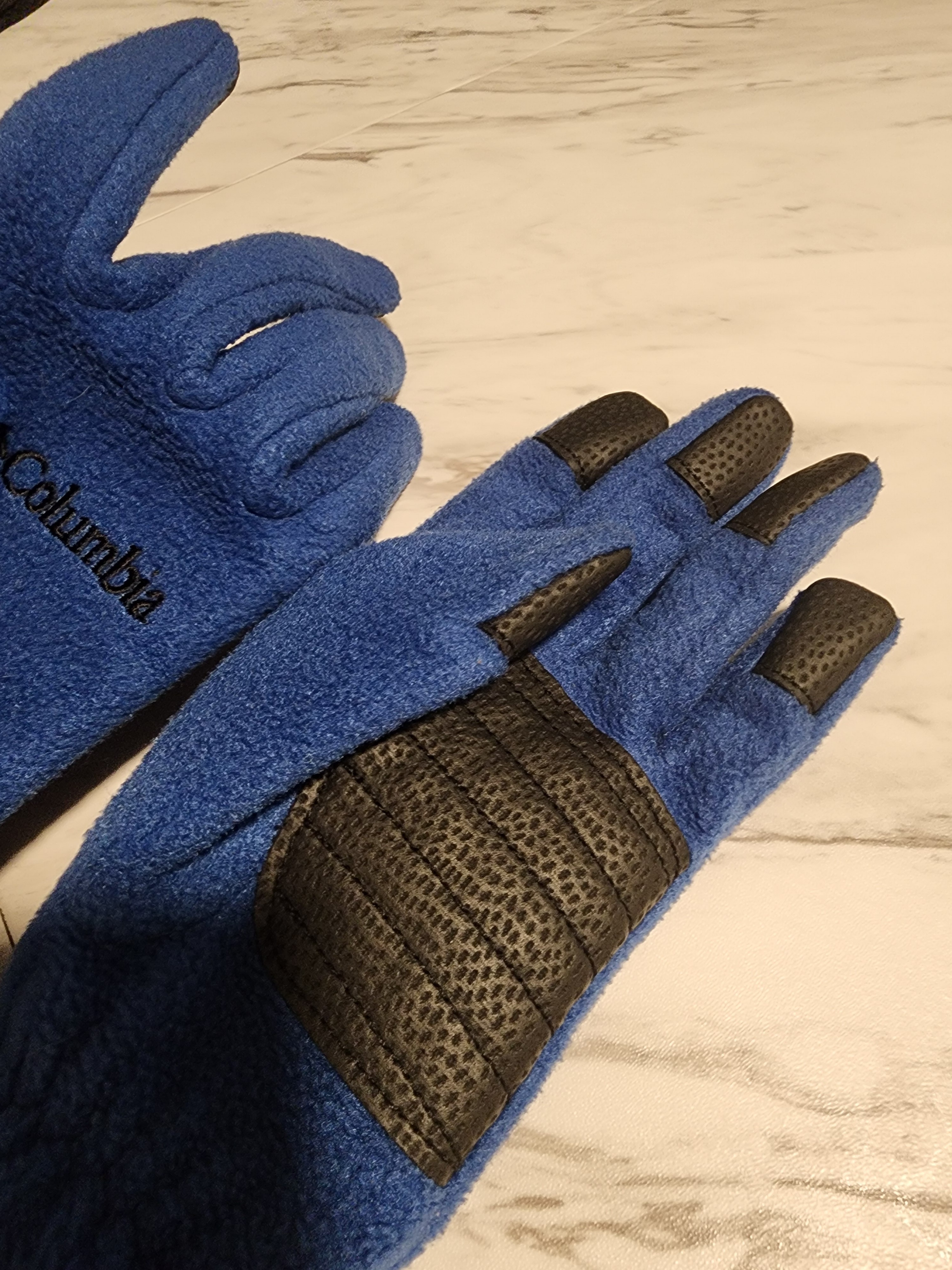 Kids gloves (3.5 x 8 inches) - photo 2