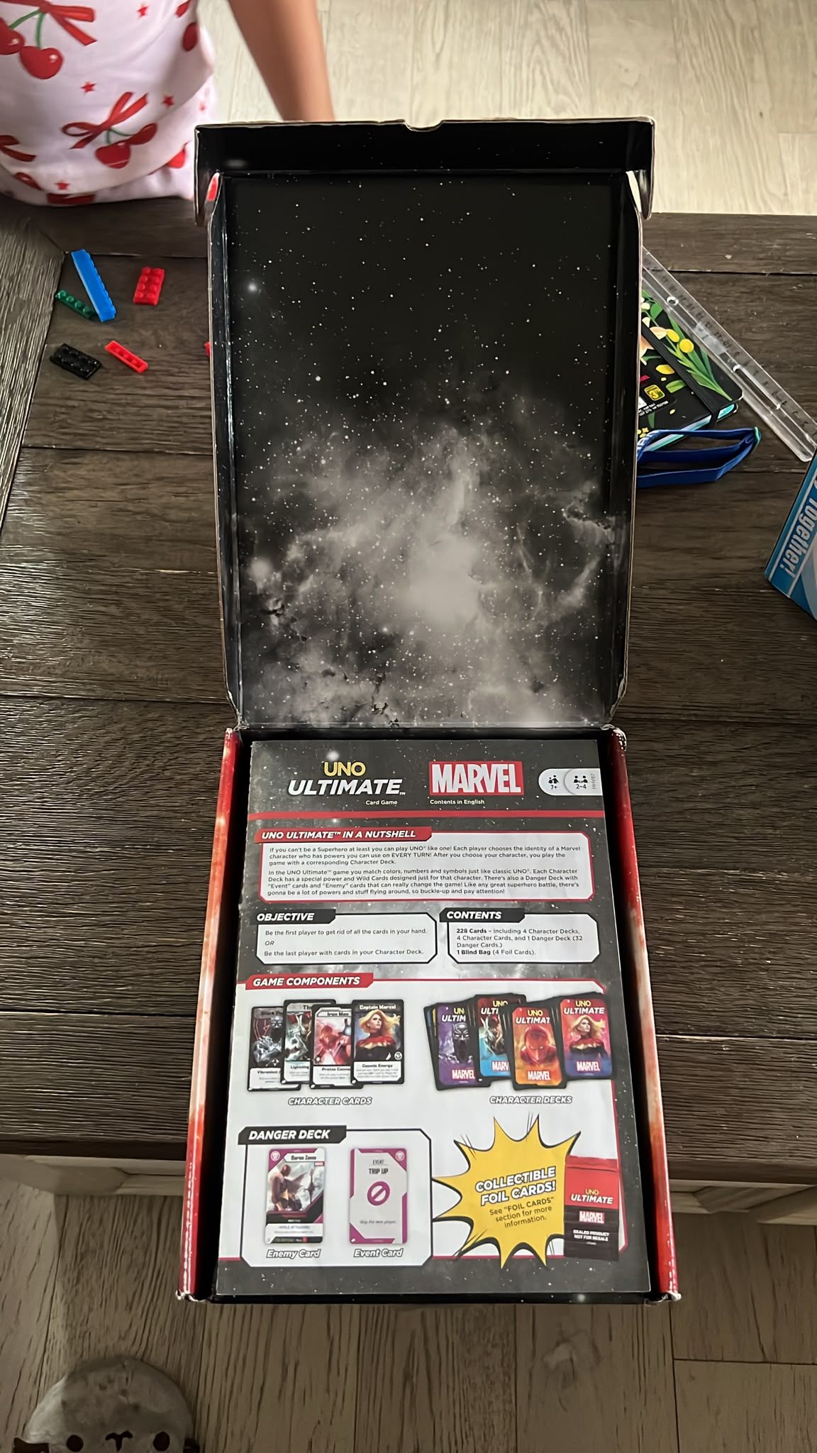Mattel UNO Ultimate Marvel Card Game - photo 2
