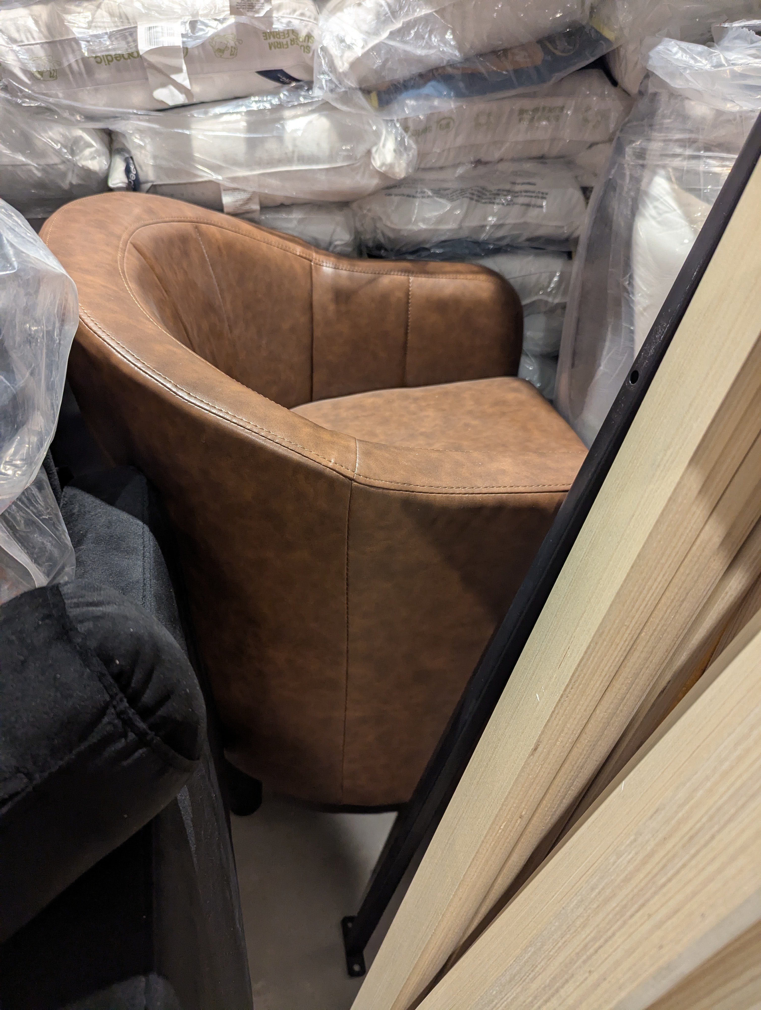 Brand New, Faux leather Barrel Chair, Armchair - photo 2