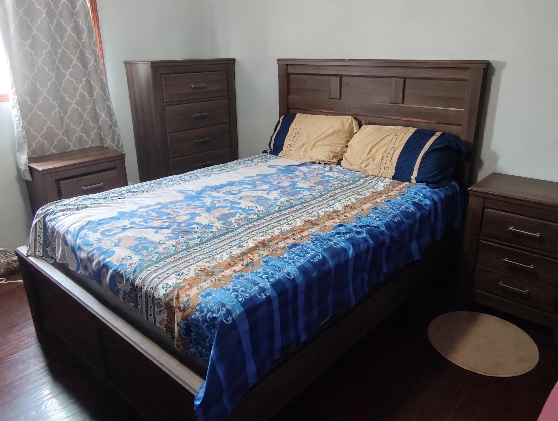 Living Room + Bedroom Furniture Set — Moving Sale - photo 5