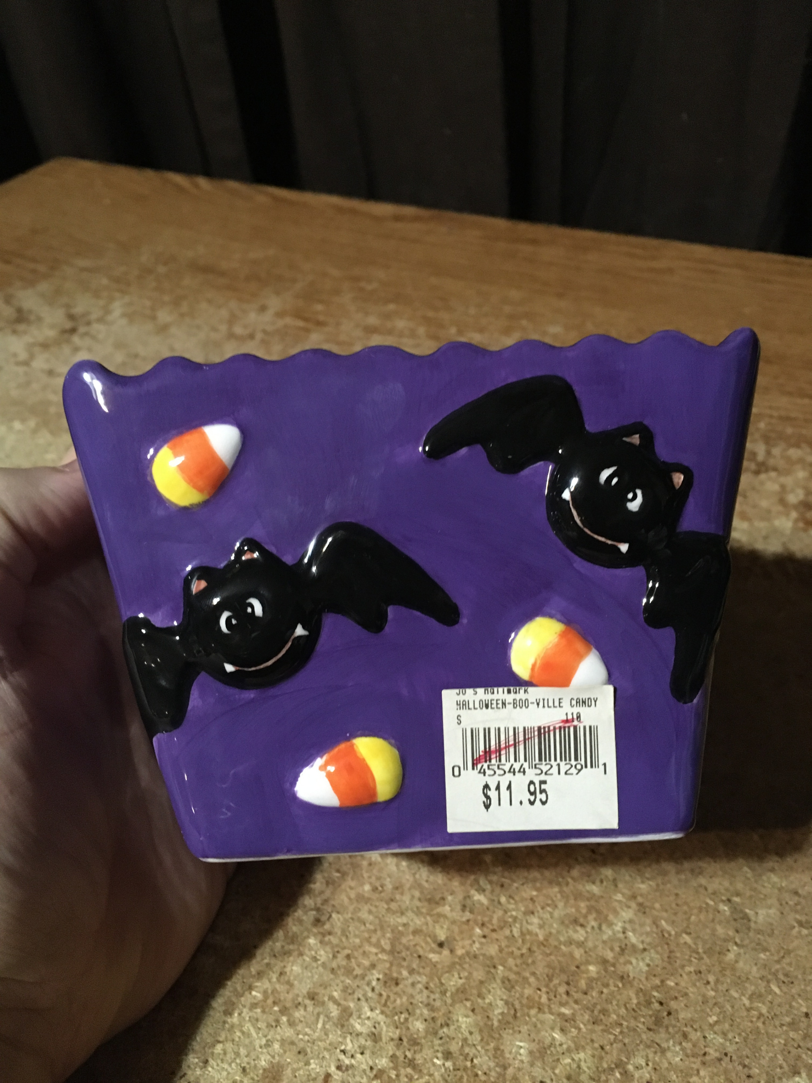 2002 ENESCO DANIEL DELA CRUZ BASKET HALLOWEEN CERAMIC BATS CANDY - photo 3