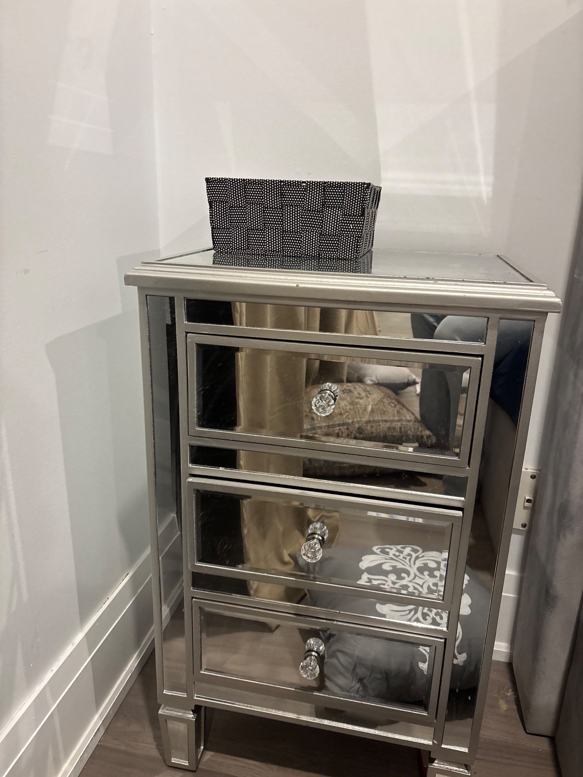 Mirrored Nightstand / Side Table - Silver Glam 3 Drawer