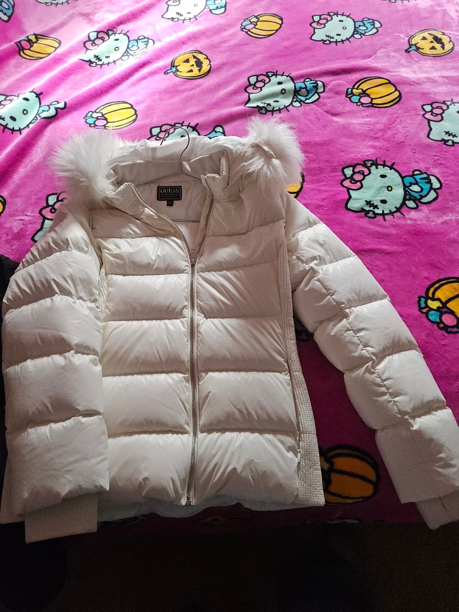 Guess White Puffer Jacket - Small - Fur Hood