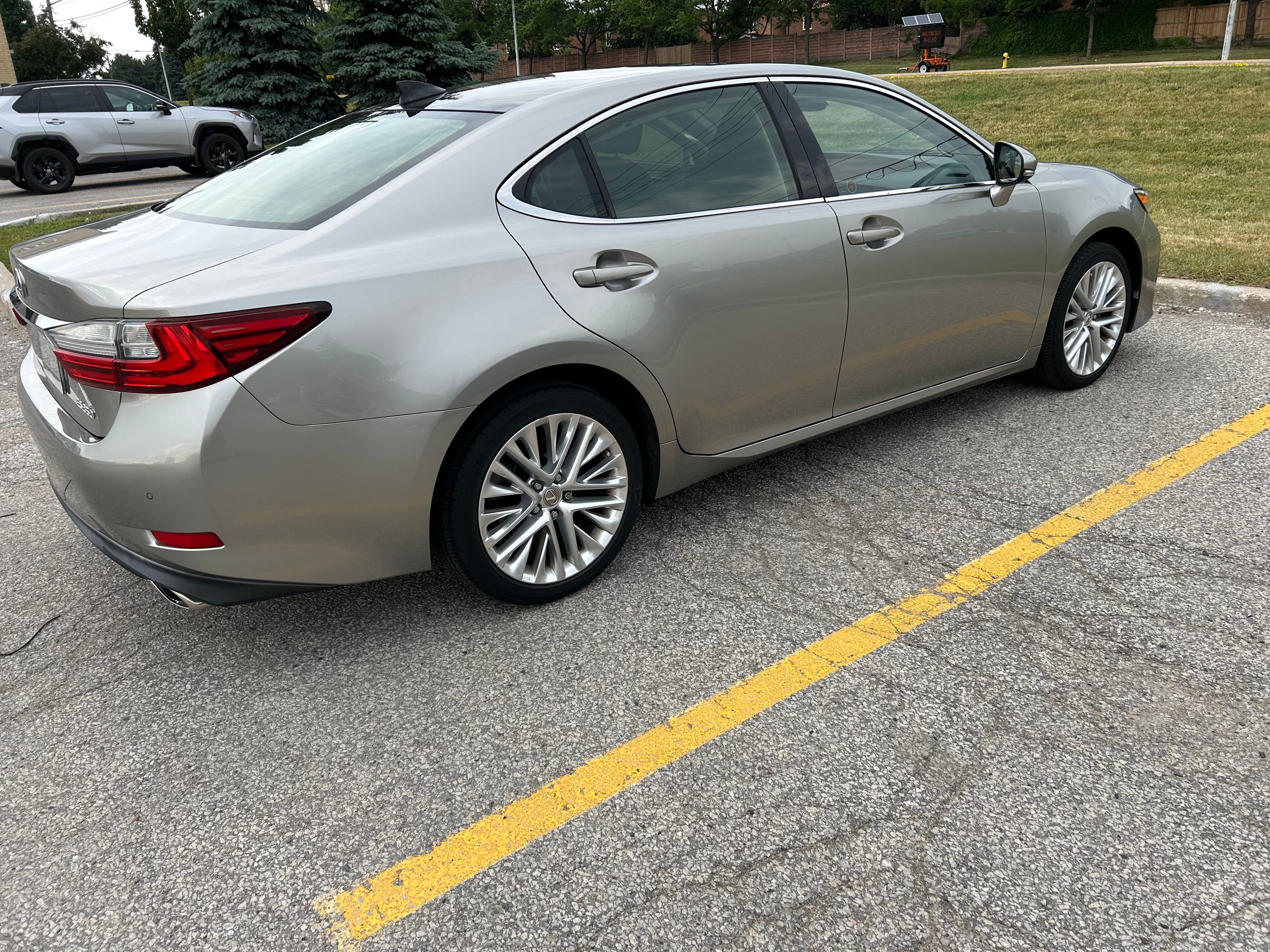 2016 Lexus ES 350 Executive Package - photo 2