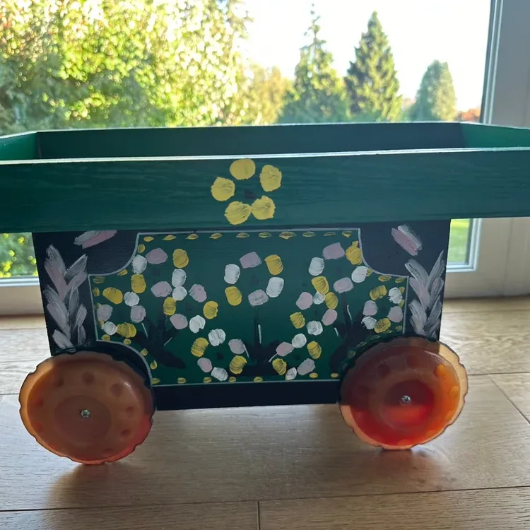 Nostalgia Wooden grocery Wagon