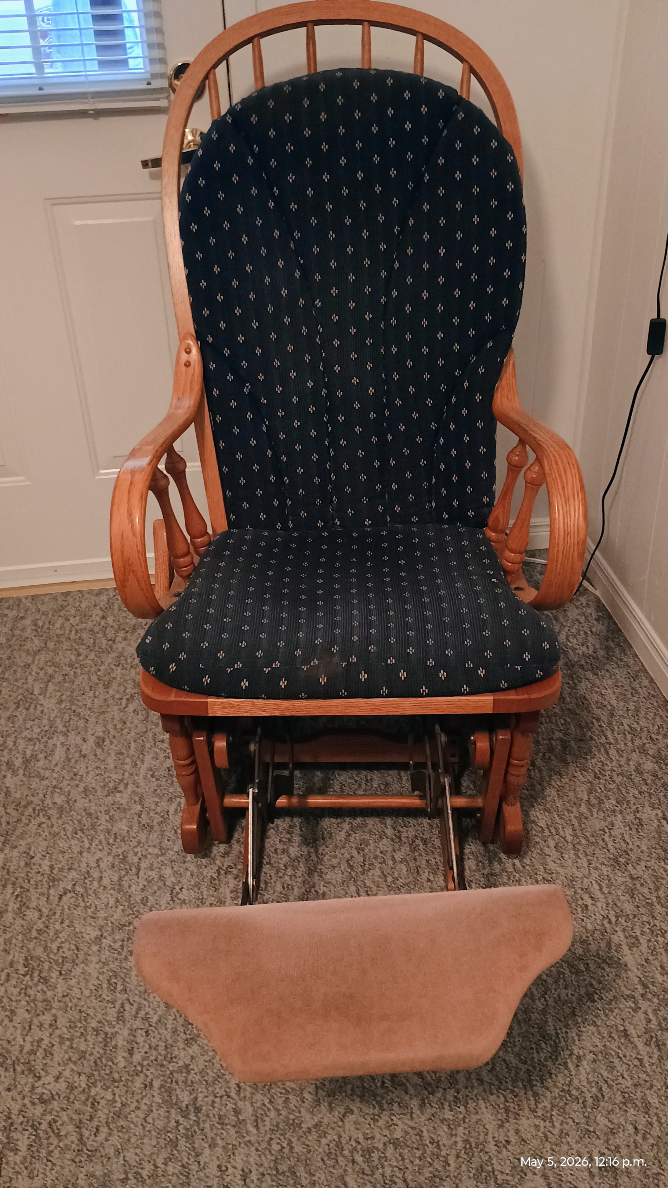 GLIDER ROCKER RECLINER - photo 3