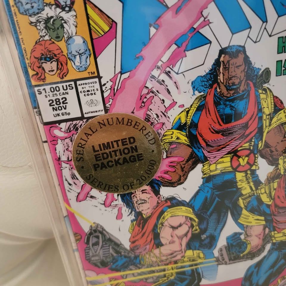 1993 Treat Pedigree Collection blister pack contains a curated - photo 2