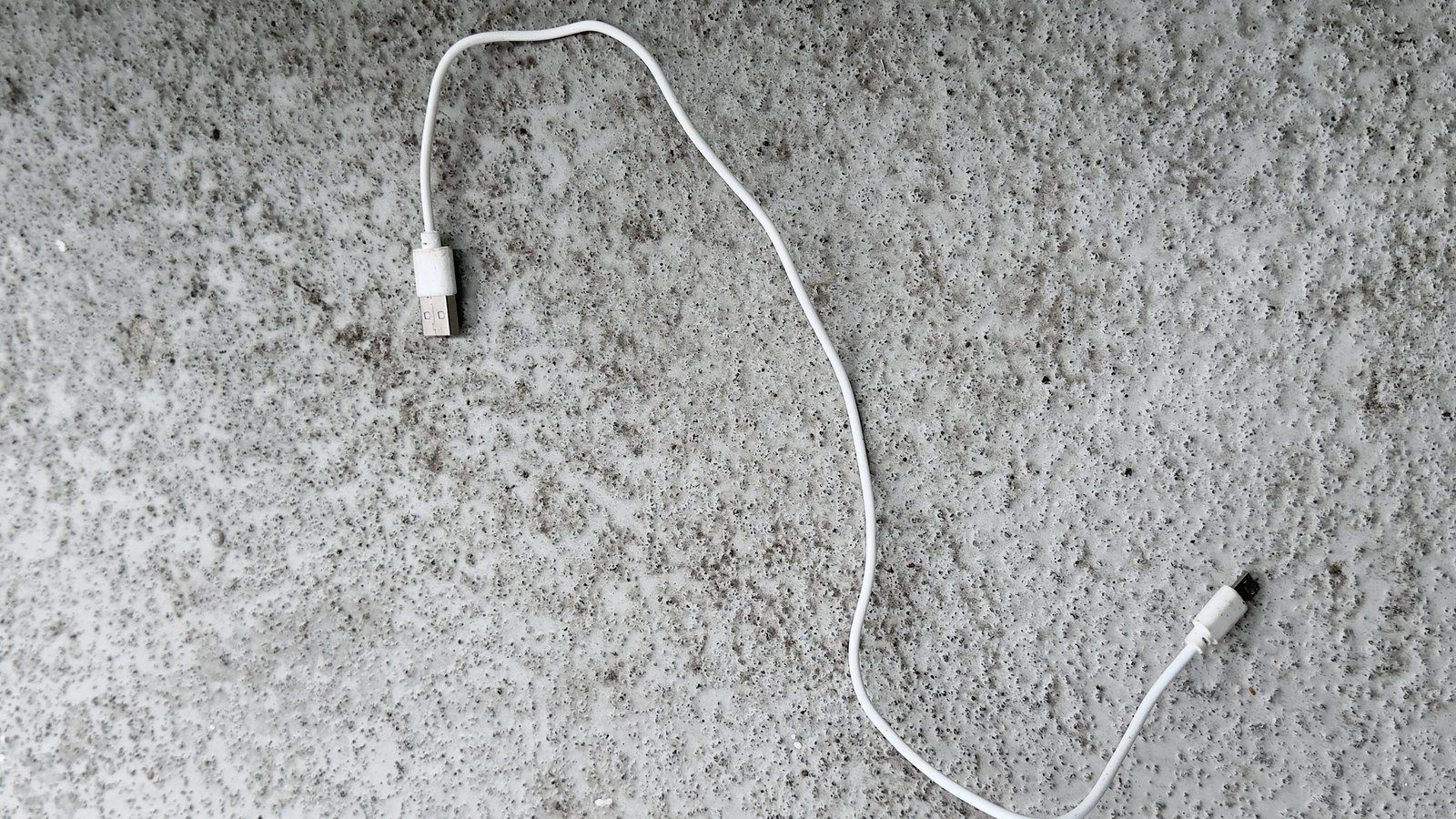 USB to Micro-USB Cables – $5 Each, Black & White, Short / Long - photo 4