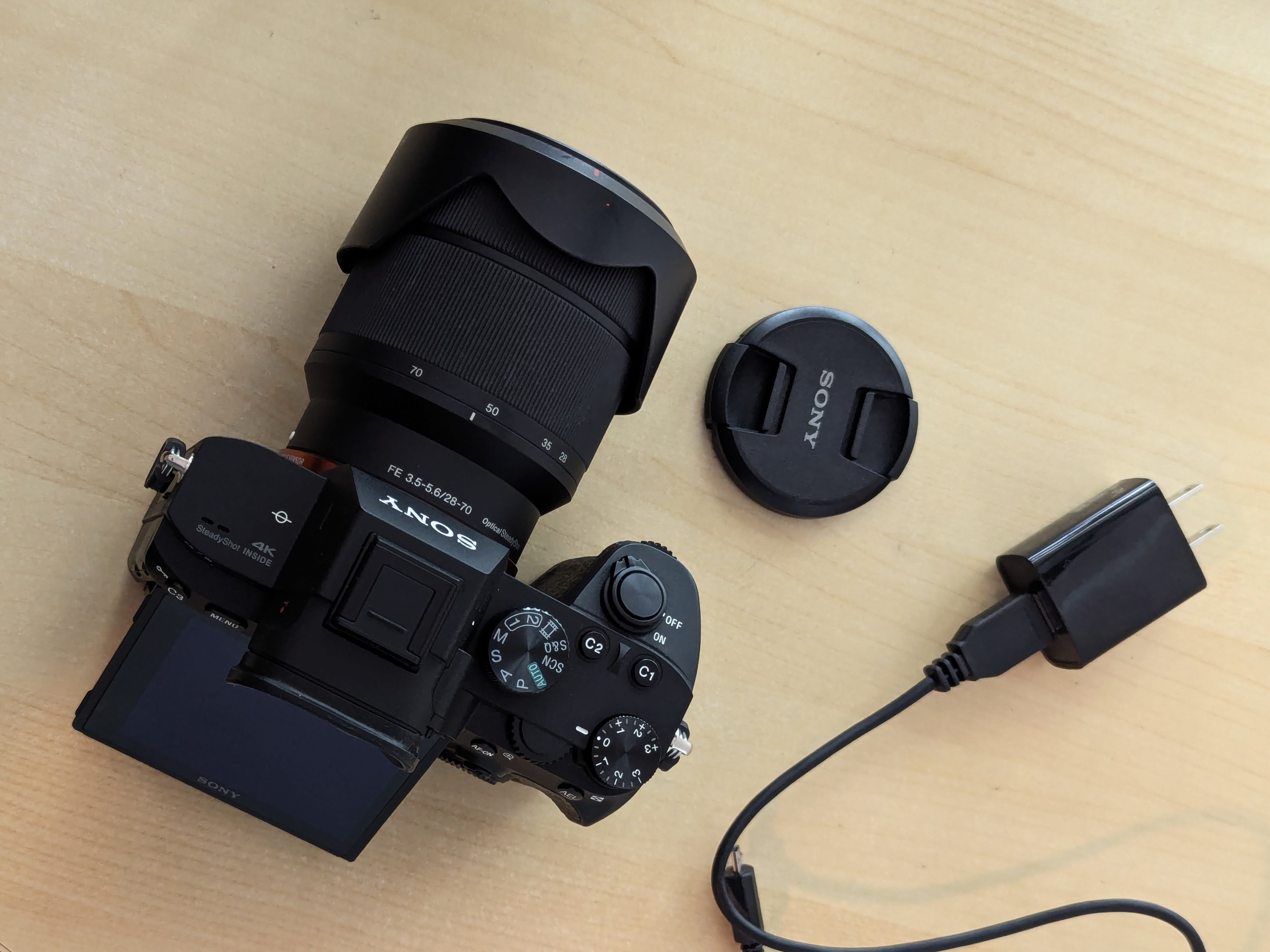 Sony A7III + FE 28-70mm kit lens - photo 2