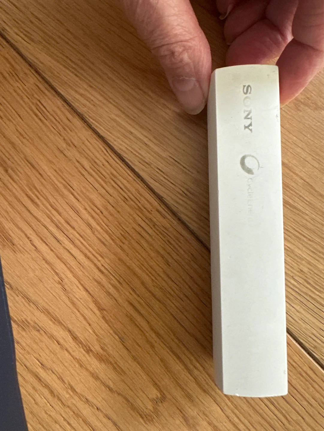 Sony CP-LS1 Portable USB Power bank - photo 2
