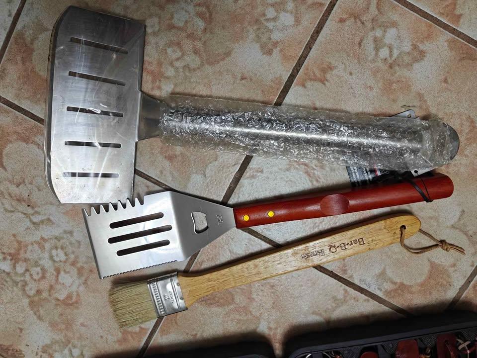 6-Piece BBQ Grilling Bundle