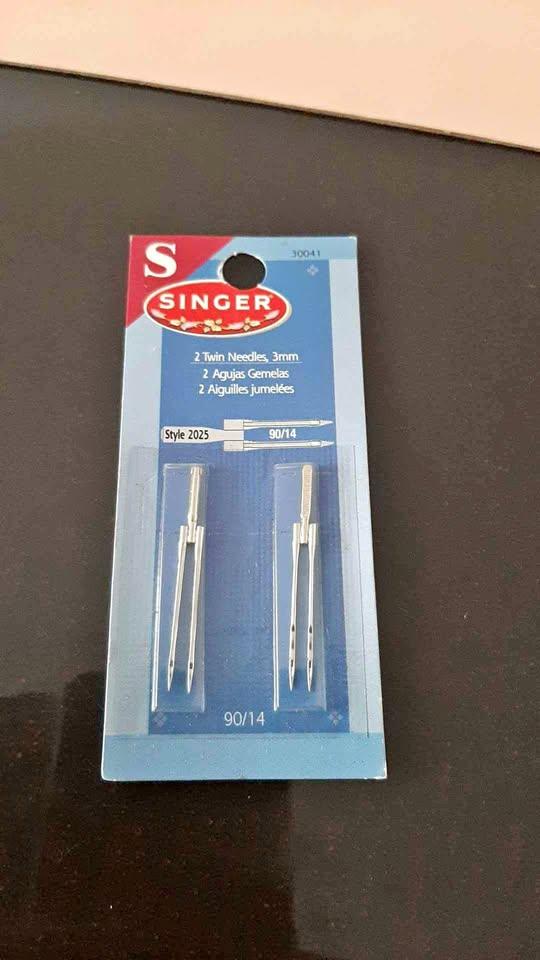 1 pack Sewing Machine Singer 3mm Twin Needles #2025