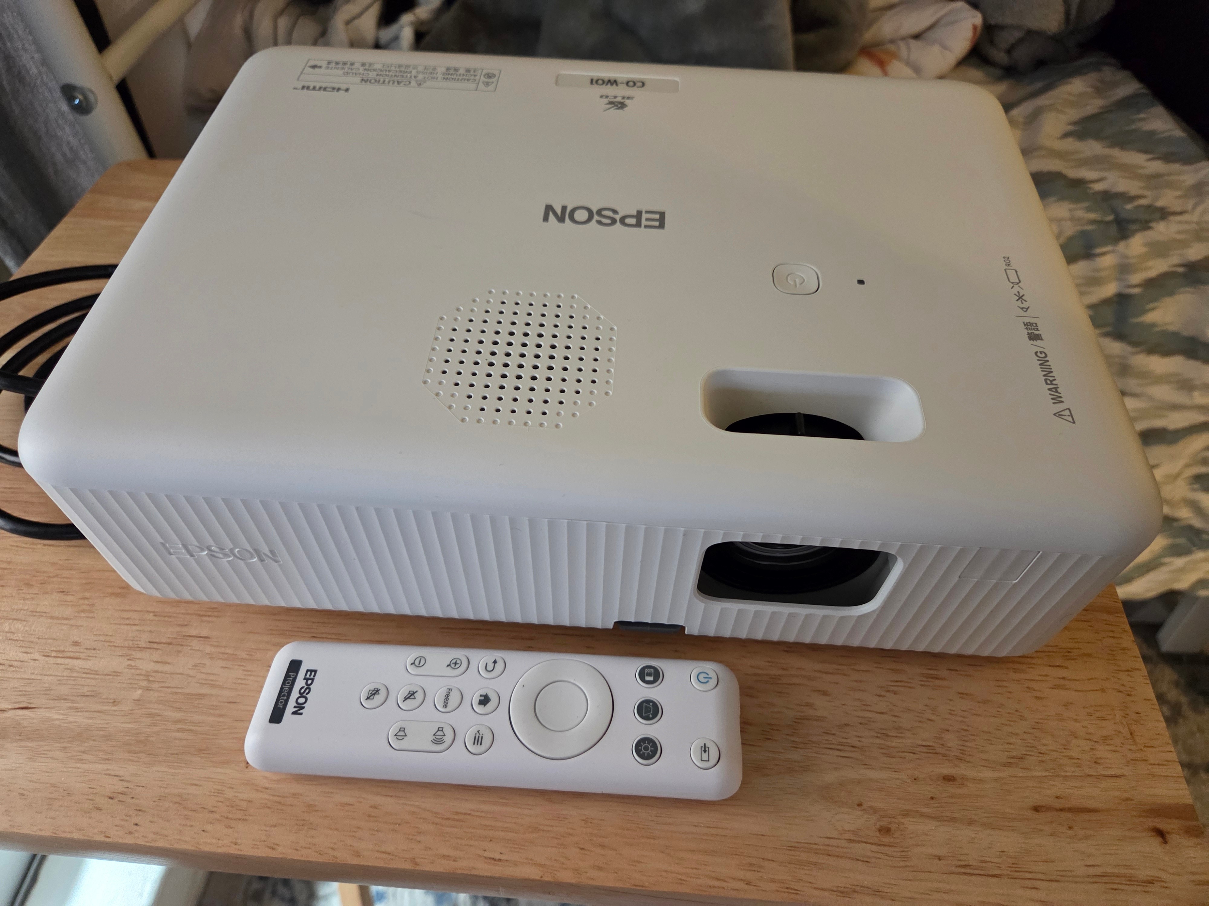Epson LCD Portable Projector CO-W01 - photo 2