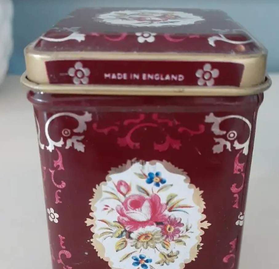 Vintage floral and Asian design small metal storage tins - photo 5