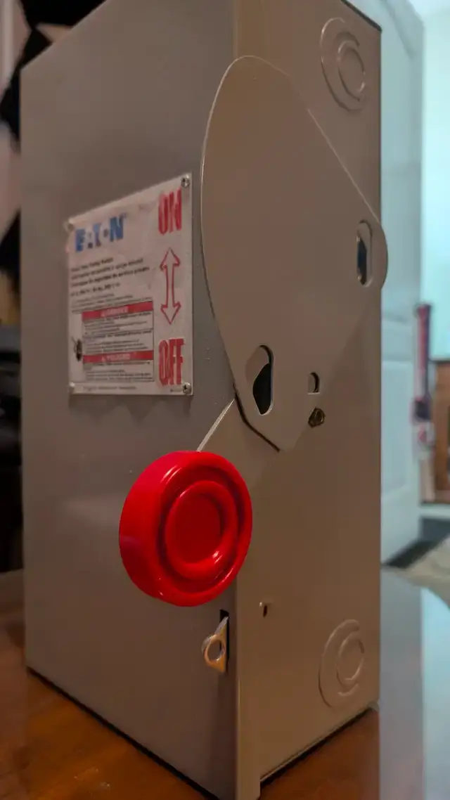 Eaton Cutler-Hammer 60A Safety Disconnect Switch (1HD322N) - photo 2
