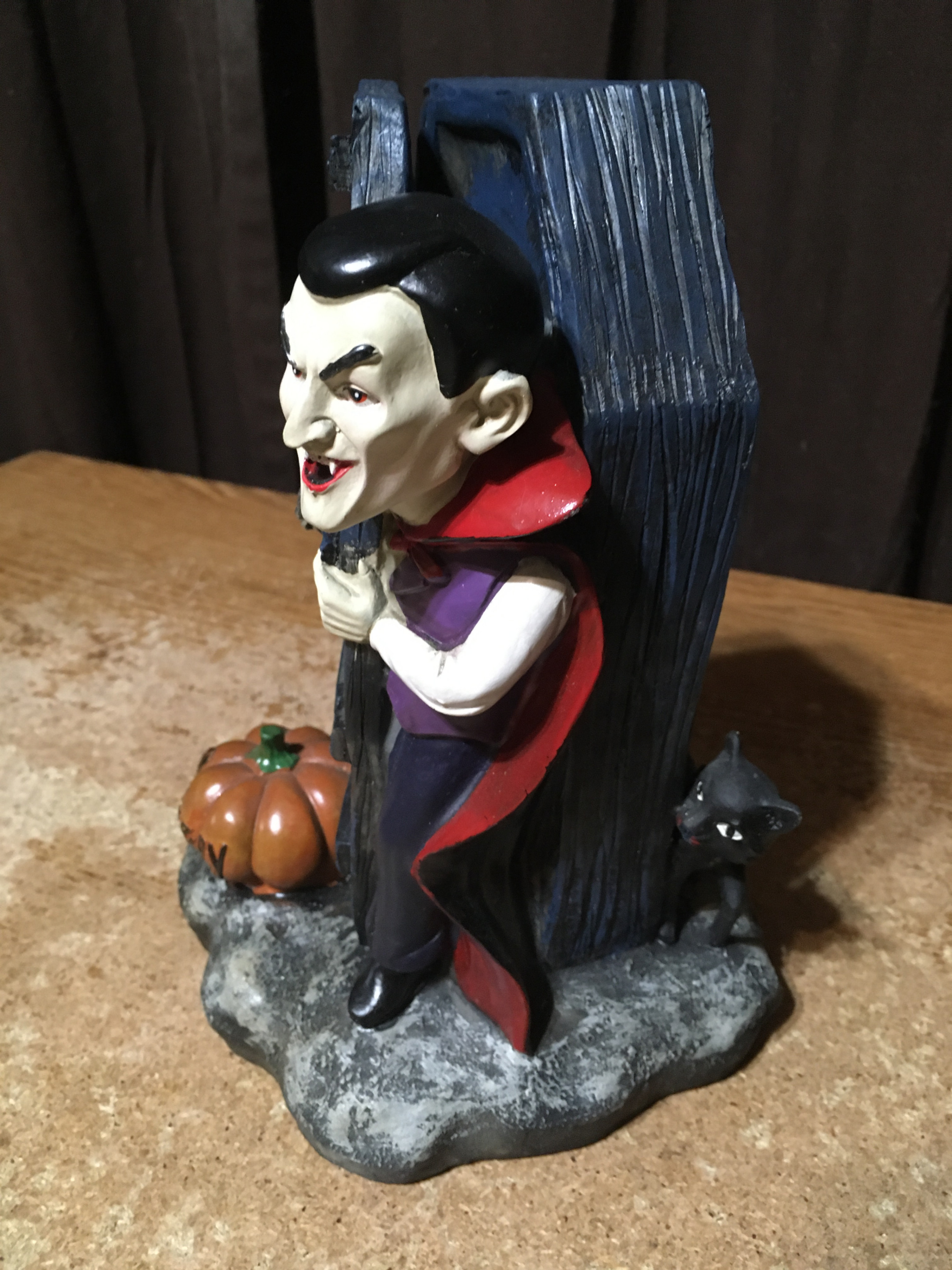 DRACULA VAMPIRE BOOKEND DOORSTOP RESIN PLASTIC FIGURE HALLOWEEN - photo 2