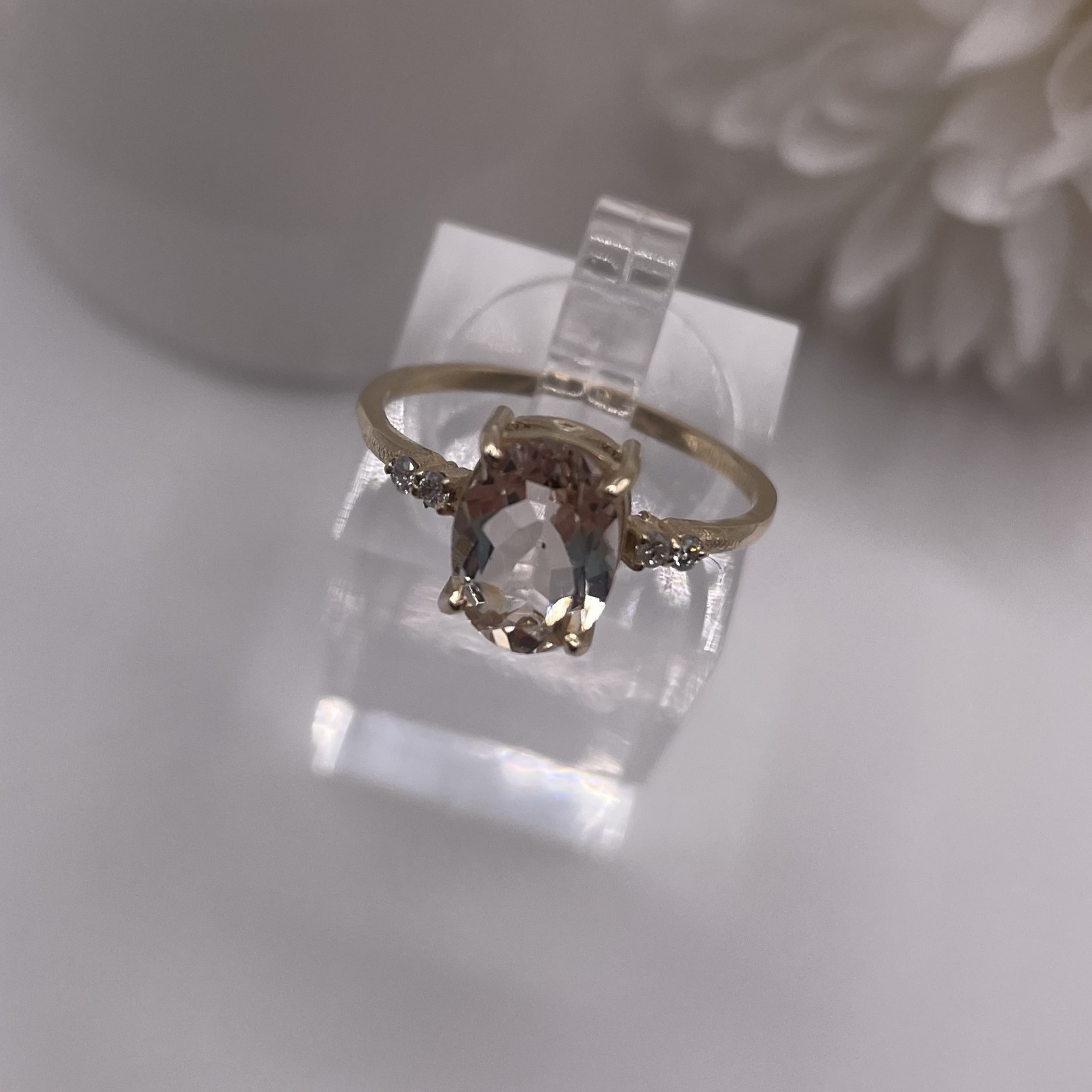 10kt Yellow Gold Natural Morganite & Lab Diamond Ring (Size 6.5) - photo 2