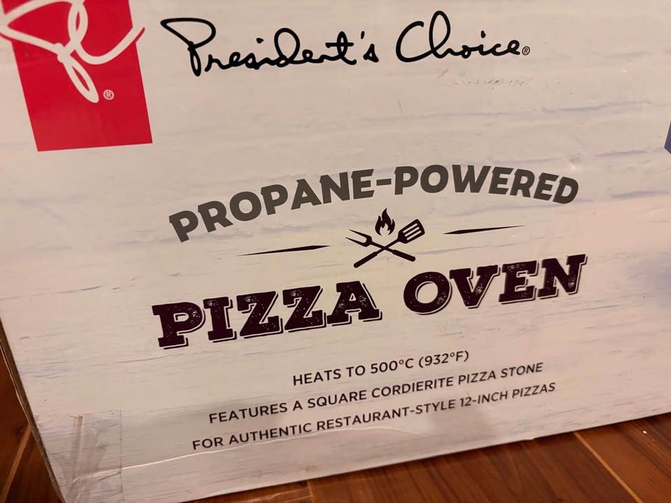 President's Choice Propane-Powered Pizza Oven - photo 3