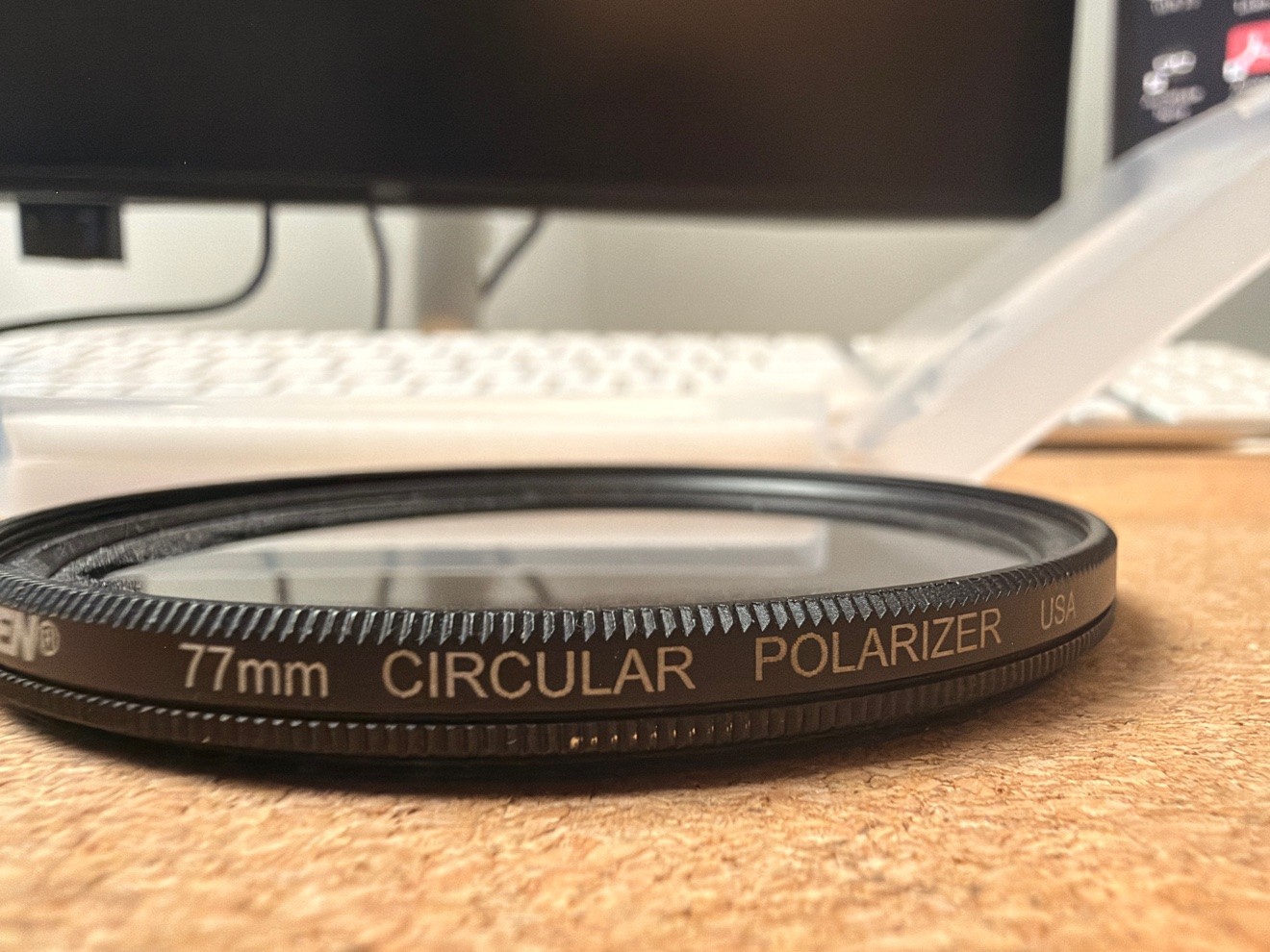 Tiffen 77mm Circular Polarizer Filter with Case - photo 3
