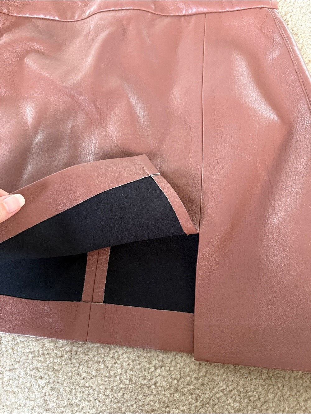 NWT Wilfred Faux Leather Mini Skirt in Rust - photo 4