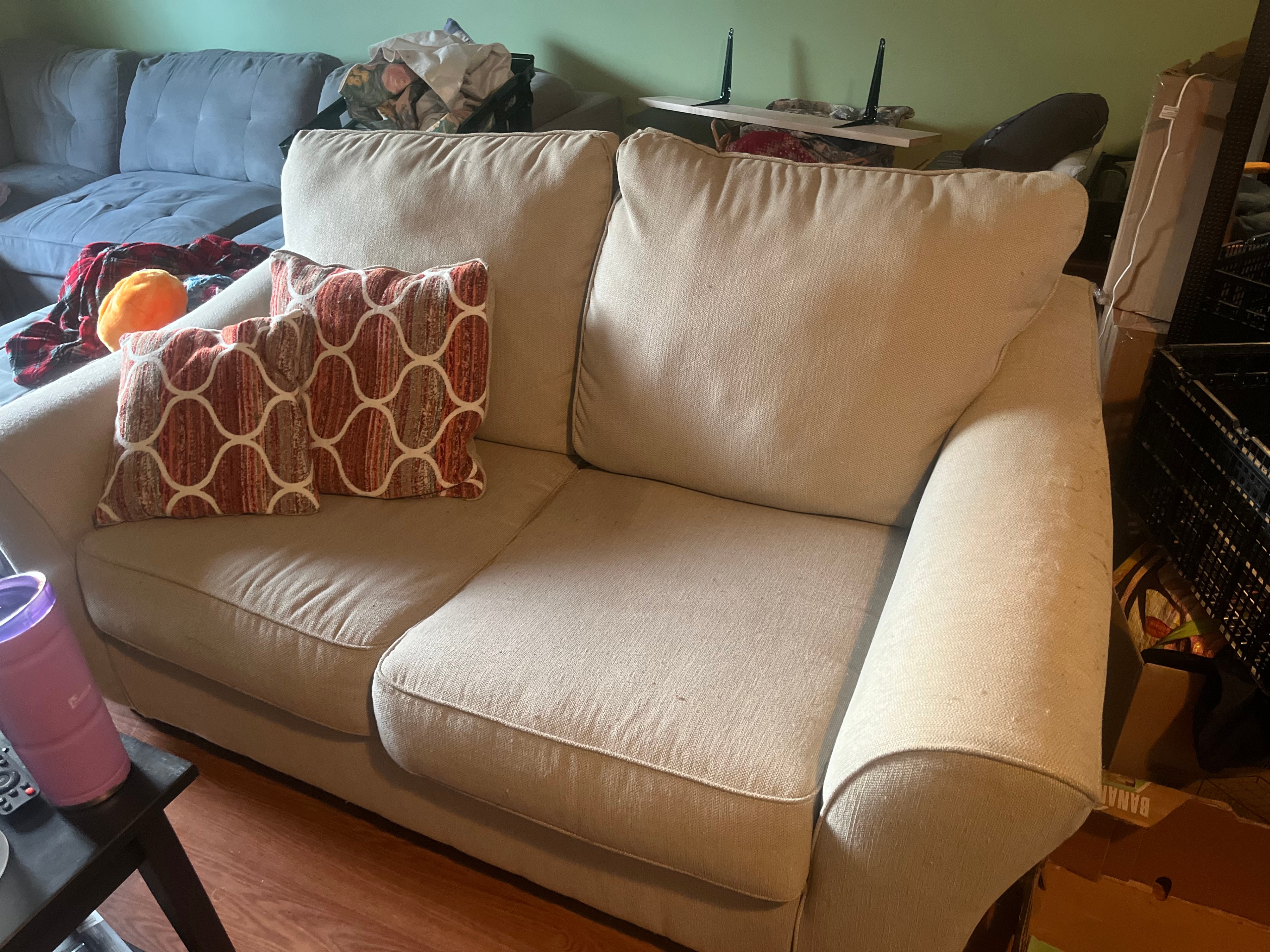 La-Z-Boy Loveseat - photo 2
