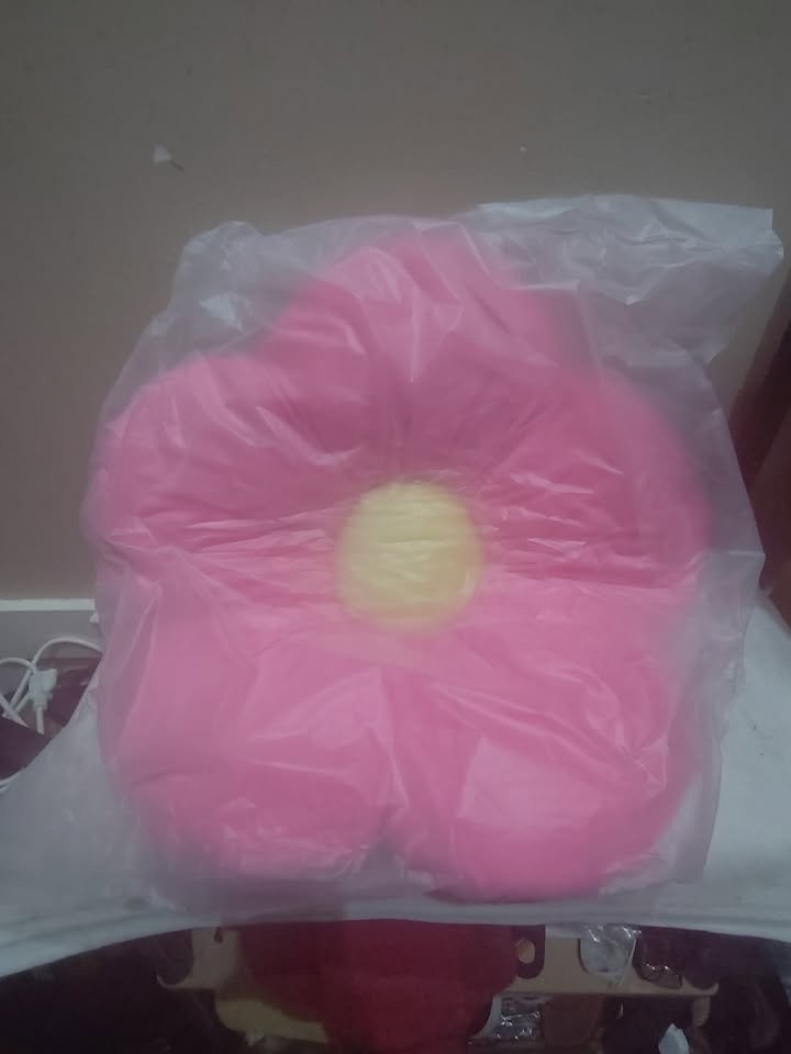 NEW Floor Pillow, Seating Cushion, 20" hot pink - photo 3