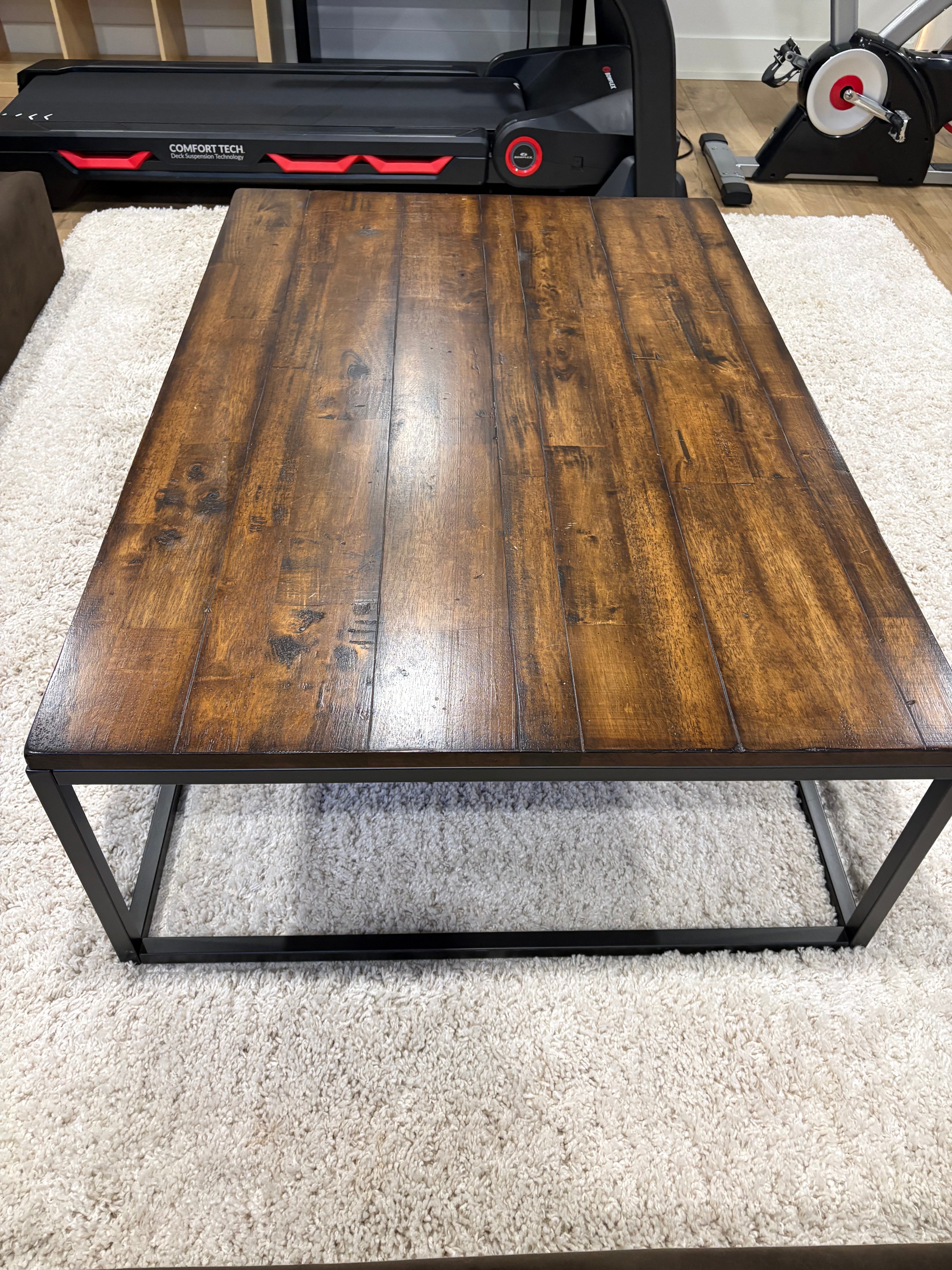 Large coffee table and 2 large end tables - photo 2