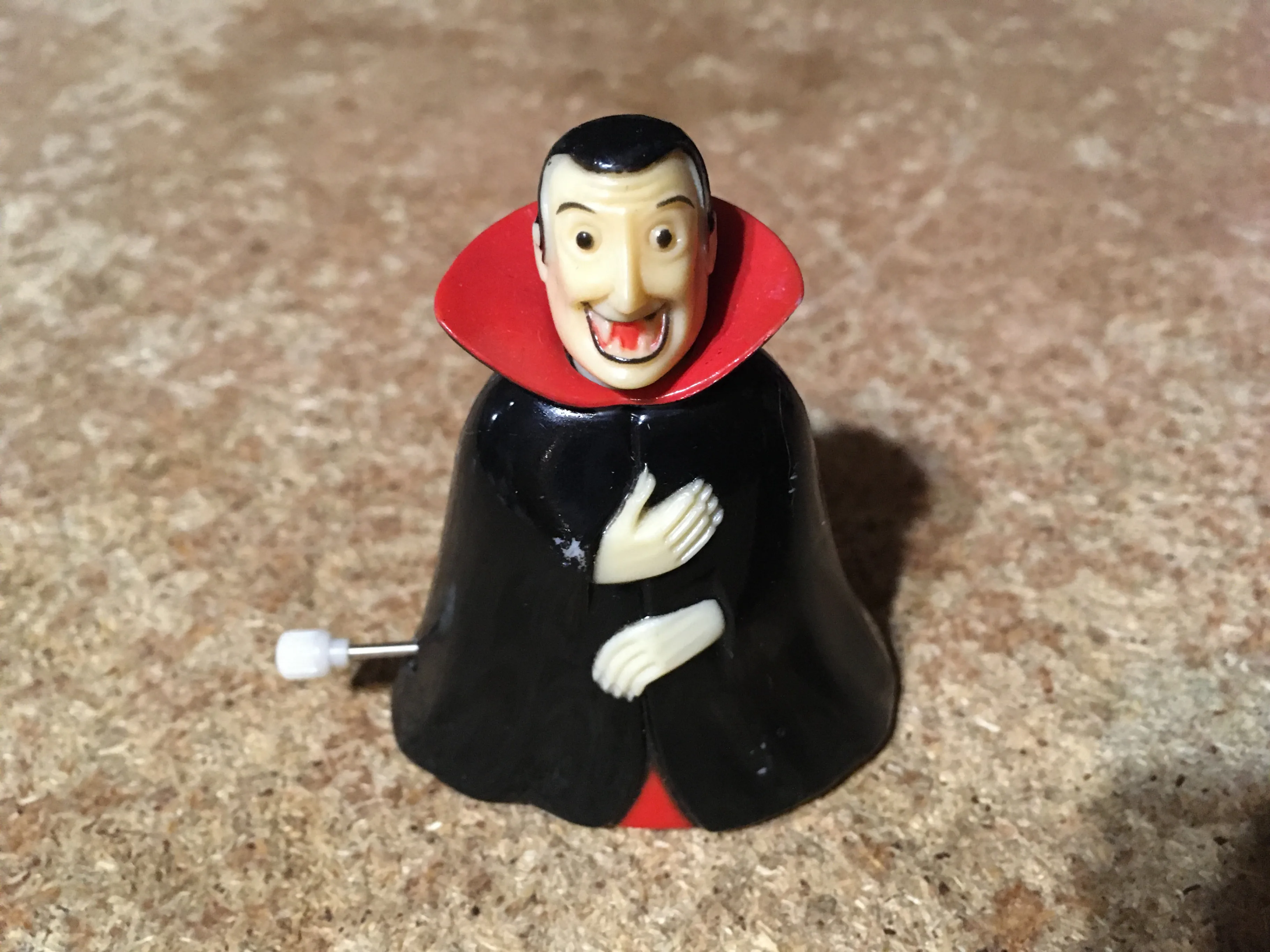 VINTAGE CELEBRATIONS BY SILVESTRI WIND UP DRACULA VAMPIRE TOY