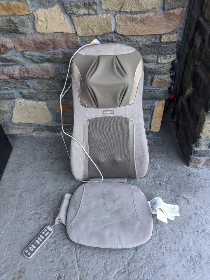 NEW! Homedics Shiatsu + Kneading & Vibration Massage Cushion - photo 2