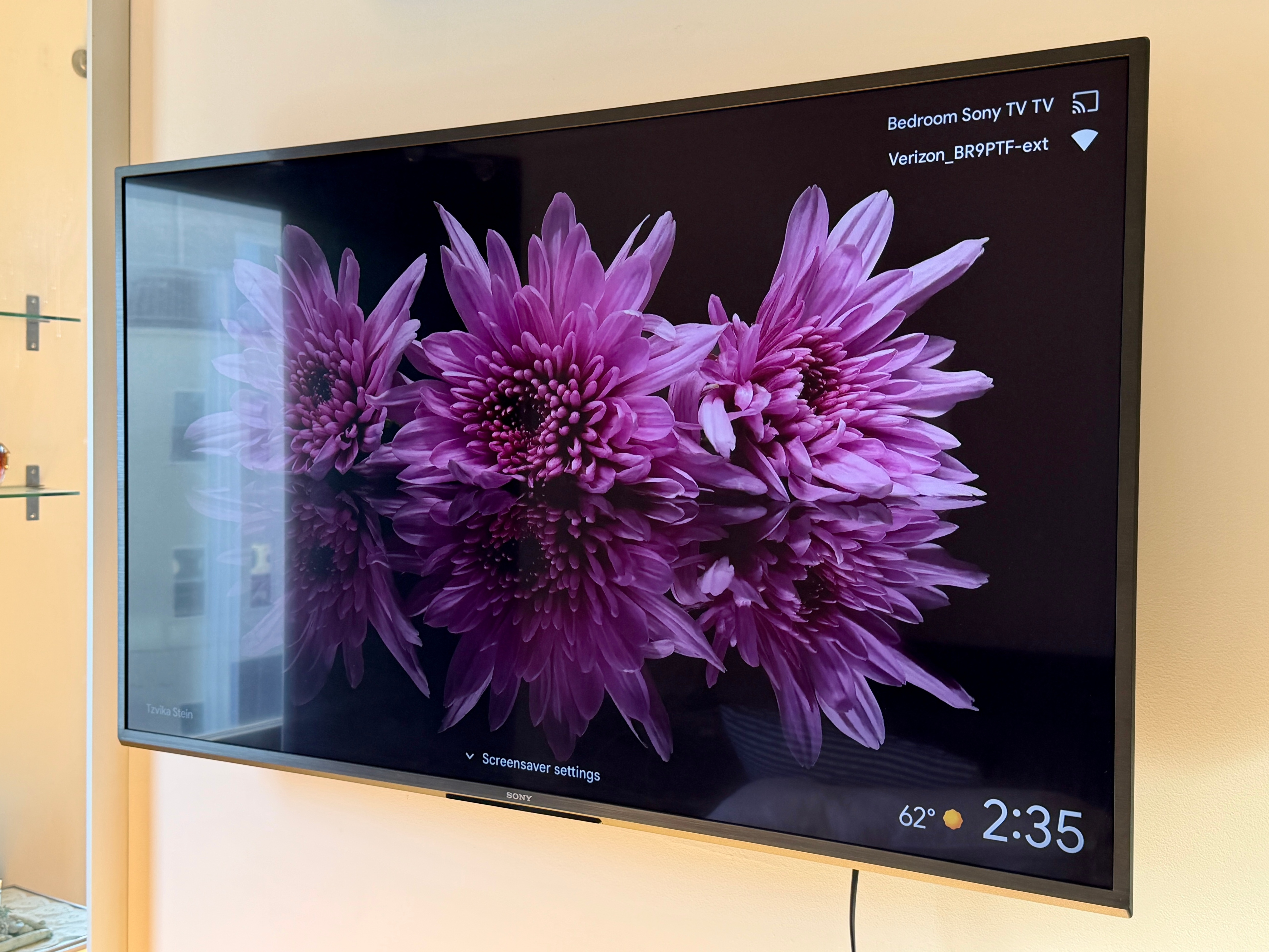 SONY Bravia 55" Smart TV + Wall Mount - photo 2